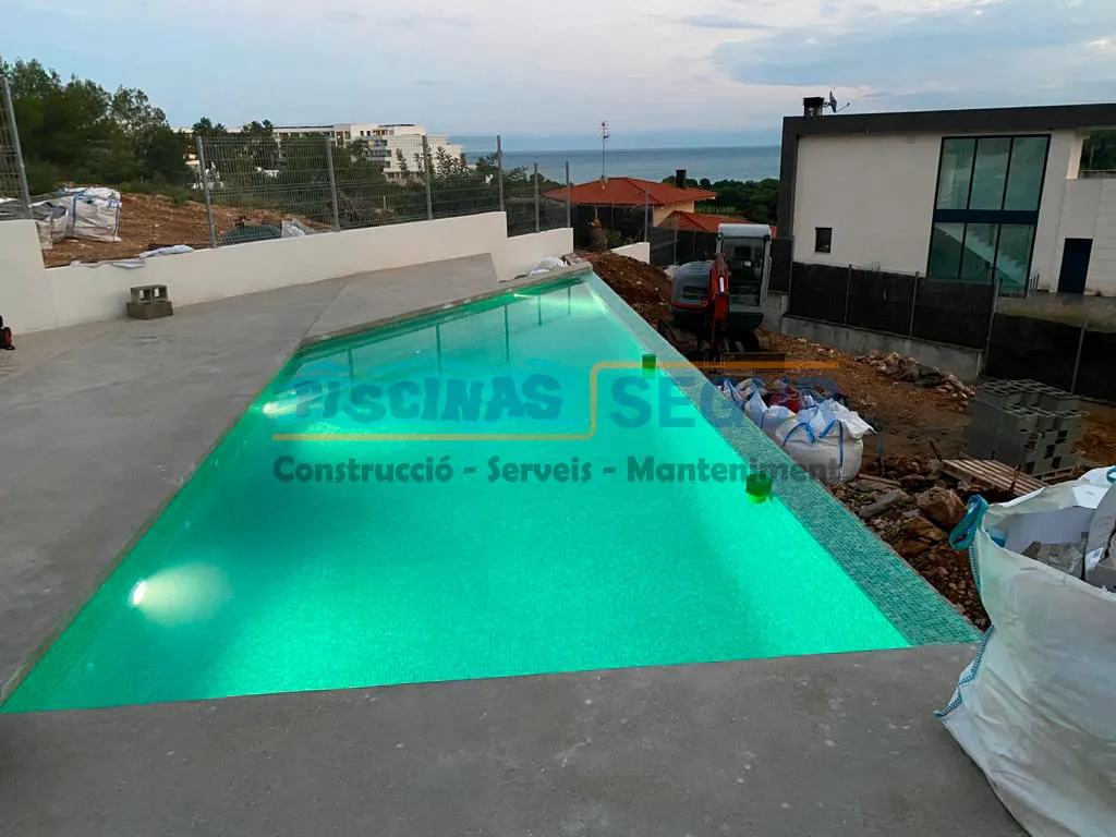 Construcción-piscinas-Condimet-en-Sitges Piscinas en badalona